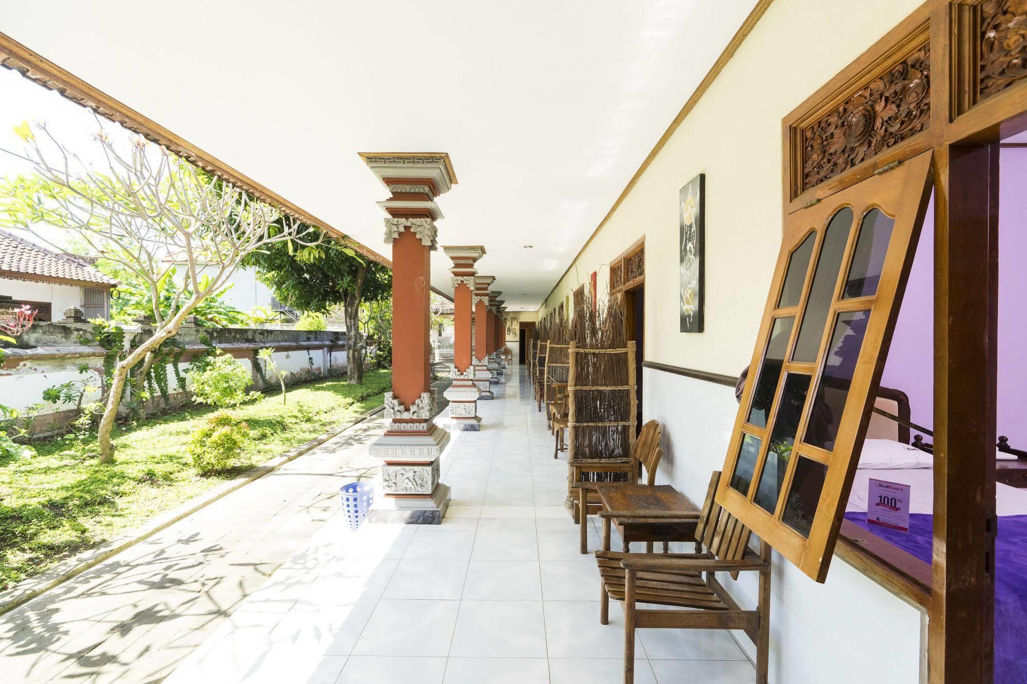 Reddoorz @ Tanjung Benoa Hotell Nusa Dua  Exteriör bild