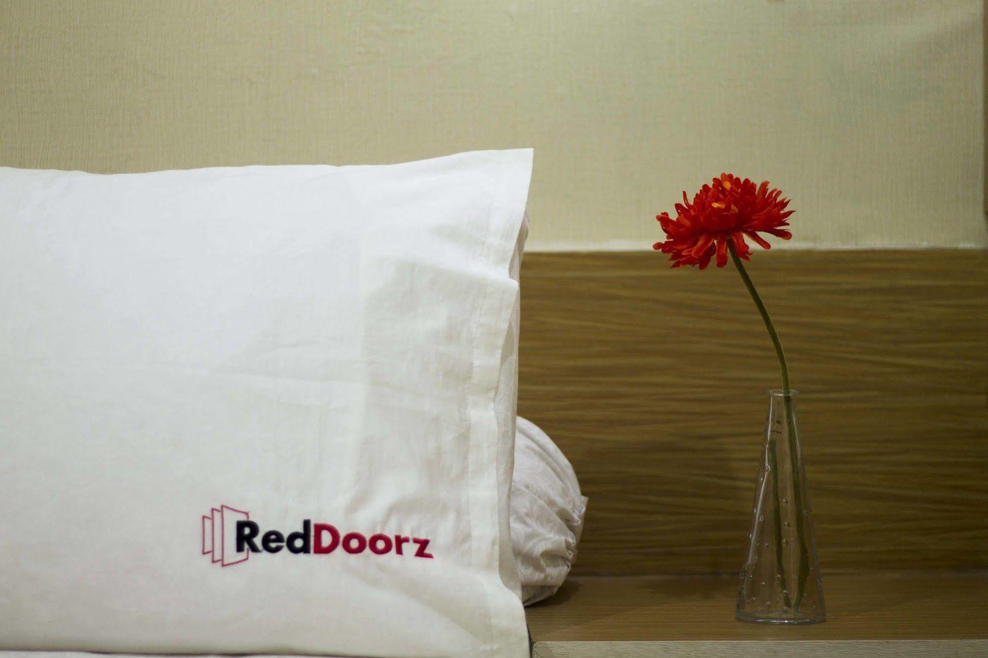 Reddoorz @ Tanjung Benoa Hotell Nusa Dua  Exteriör bild